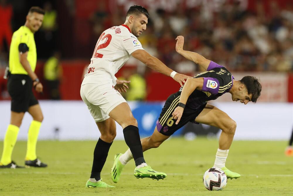 Imágenes del Sevilla-Real Valladolid.  / EFE