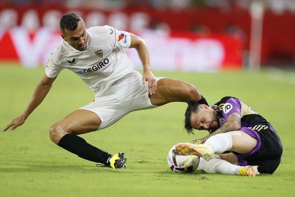 Imágenes del Sevilla-Real Valladolid.  / EFE