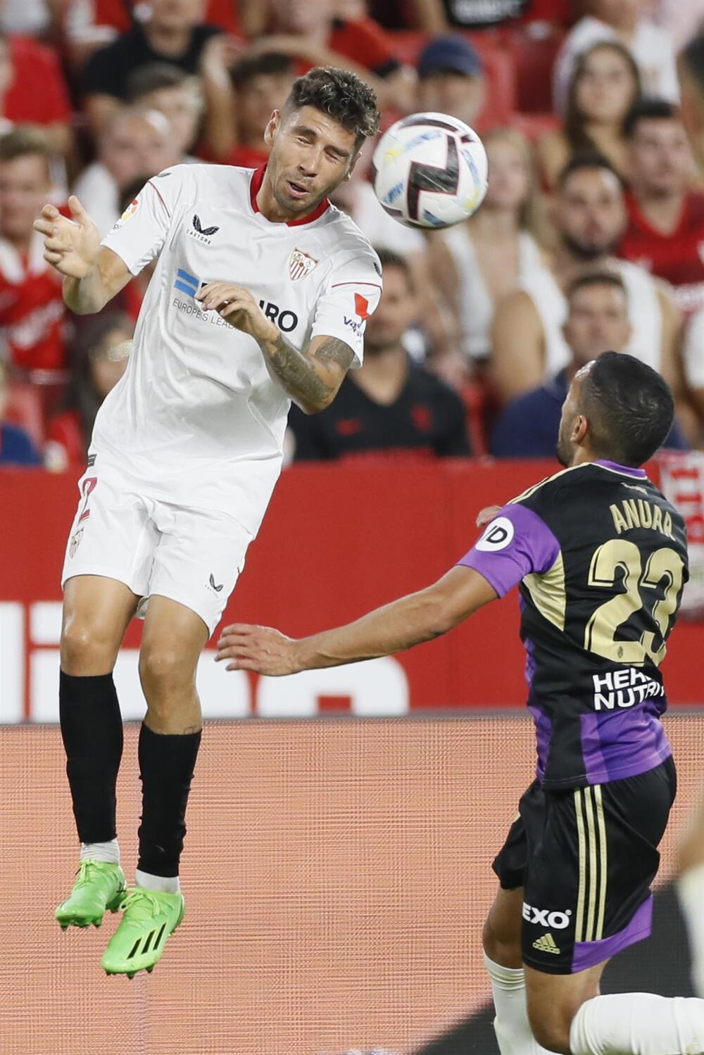 Imágenes del Sevilla-Real Valladolid.  / EFE