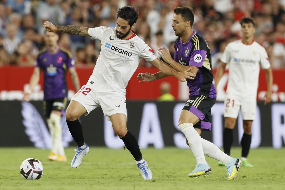 Imágenes del Sevilla-Real Valladolid.  / EFE