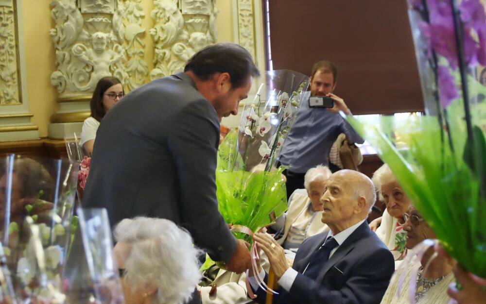 El Ayuntamiento rinde homenaje a las personas de mayor edad de Valladolid  / AYUNTAMIENTO DE VALLADOLID