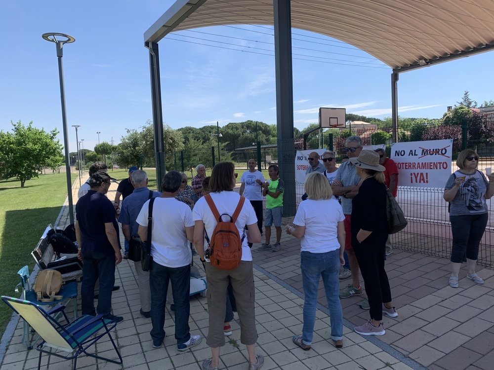 Visita de la Plataforma Soterramiento al Pinar de Antequera.