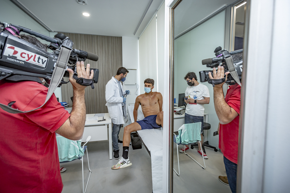 Primeros reconocimientos médicos a los jugadores del Real Valladolid  / JONATHAN TAJES