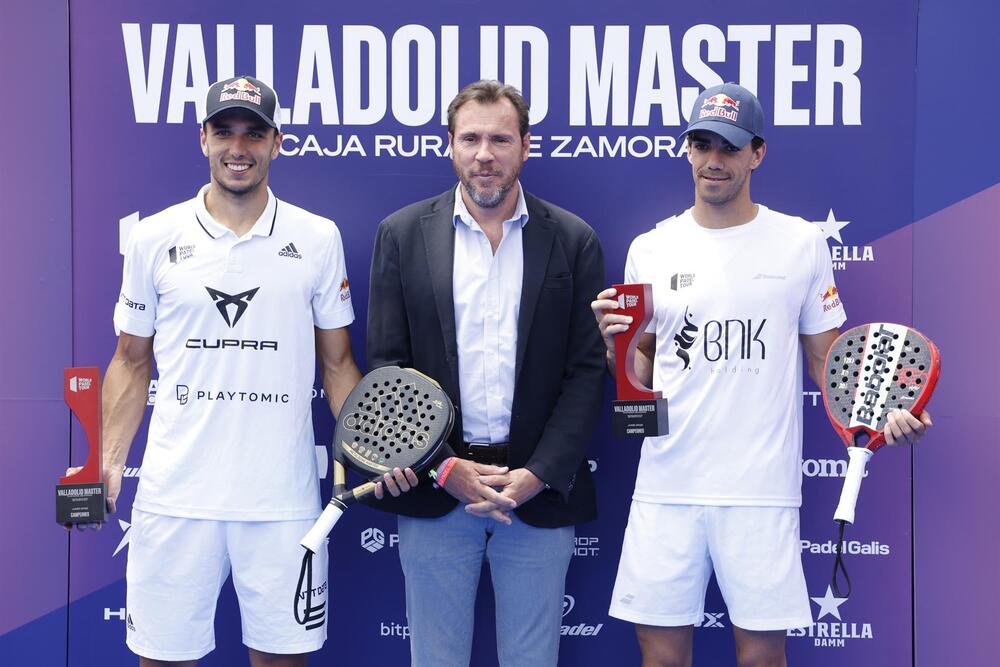 Imágenes de las finales del Valladolid Master Caja Rural de Zamora.  / EDUARDO CANAL (EFE)