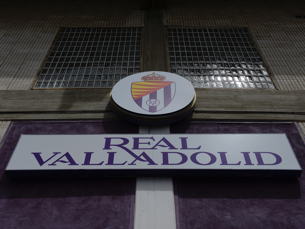 Nuevo escudo del Real Valladolid.