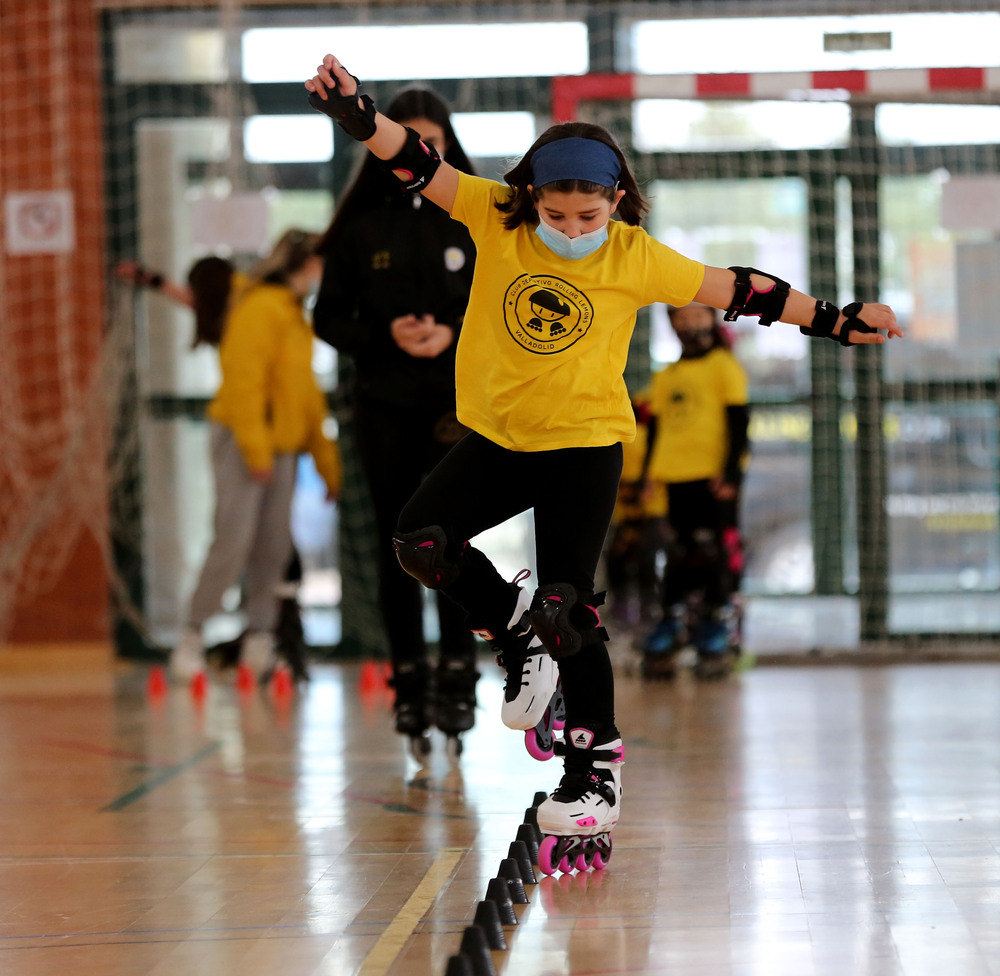 Imágenes de la 4ª jornada de Patinaje de Velocidad de Juegos Escolares.  / MONTSE.ALVAREZ