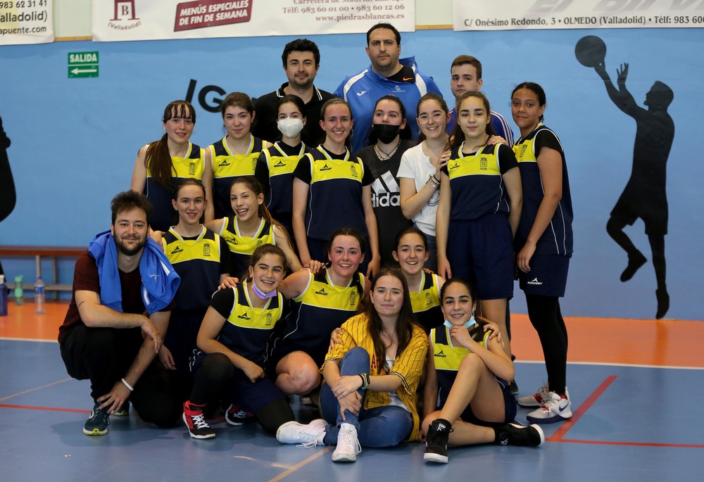 Finales de baloncesto y clausura del Campeonato Escolar.