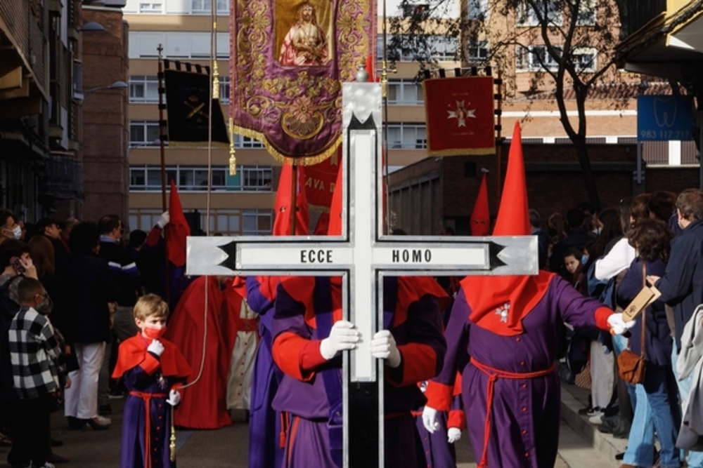 Procesión de la Hermandad del Santo Cristo de los Artilleros.  / ICAL