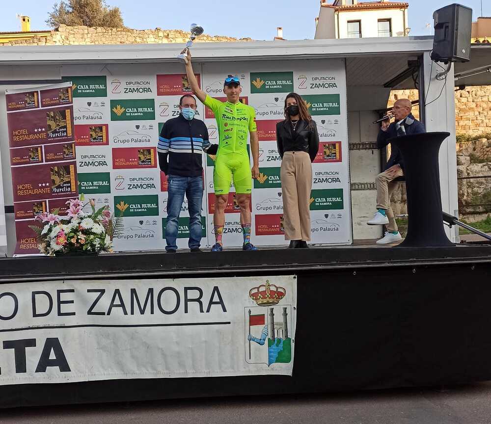 Noel Martín, en lo alto del podio en Zamora.