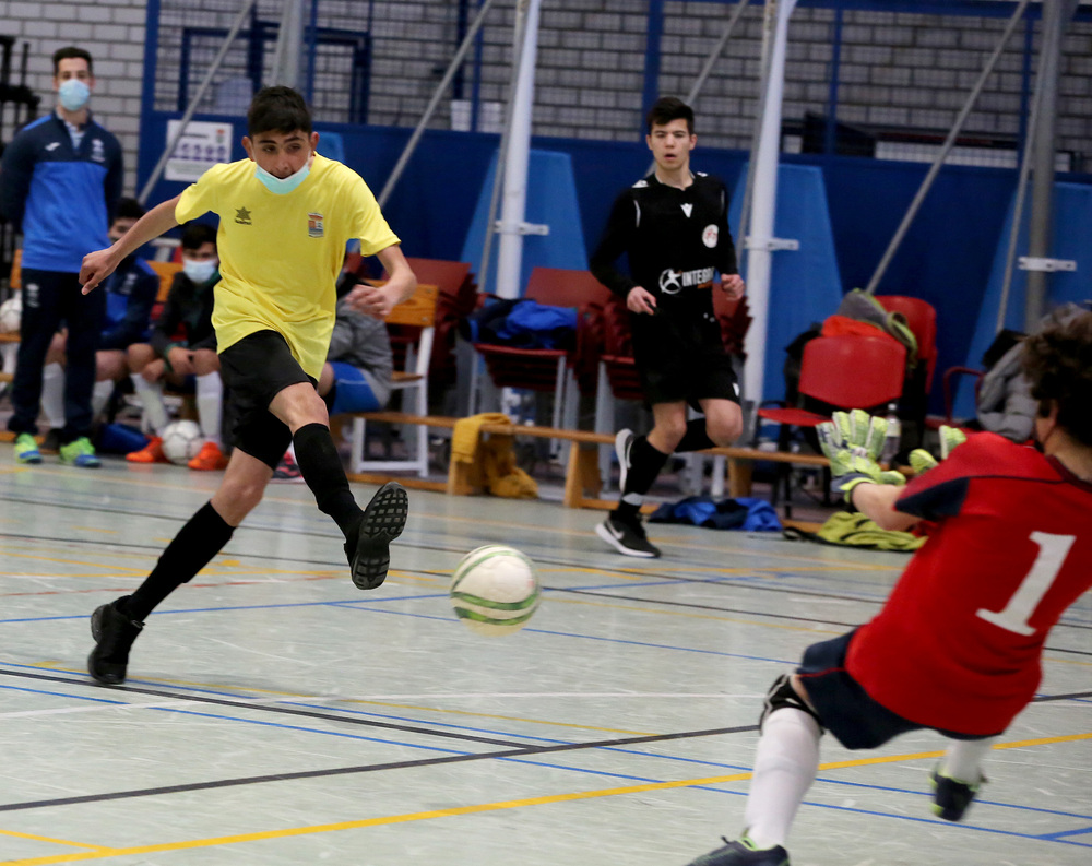 Campeonato Escolar de Deportes Colectivos (Fútbol-Sala y Baloncesto).  / MONTSE.ALVAREZ