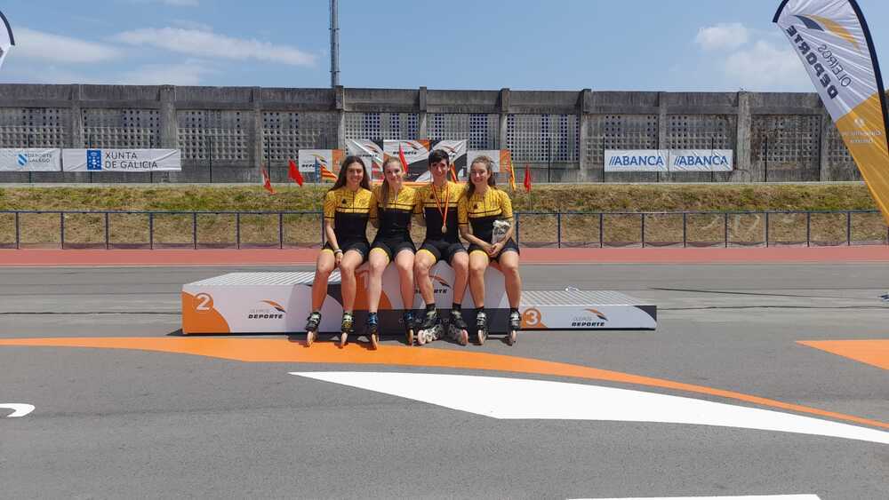 Integrantes del Rolling Lemons en el Campeonato de España de Velocidad de Pista.