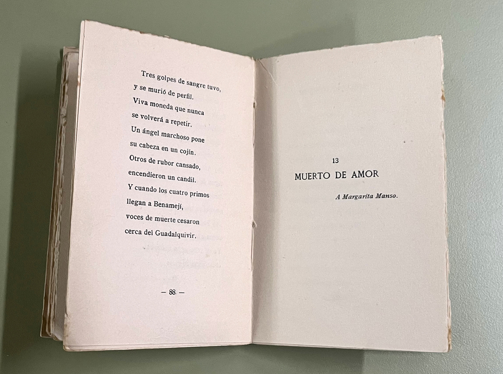 Dedicatoria del poema 'Muerto de amor' a Margarita Manso, en la primera edición del 'Romancero gitano' de Lorca, que vio la luz en la Revista de Occidente en 1928.