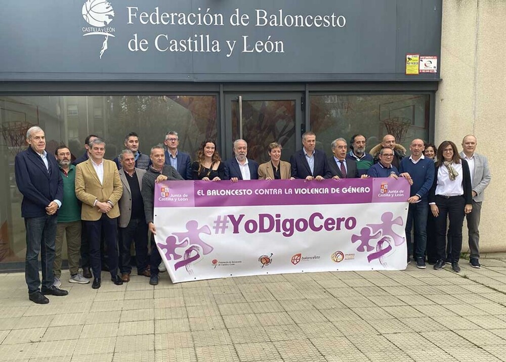 La presidenta de la FEB, Elisa Aguilar, apoyando la campaña #YoDigoCero.
