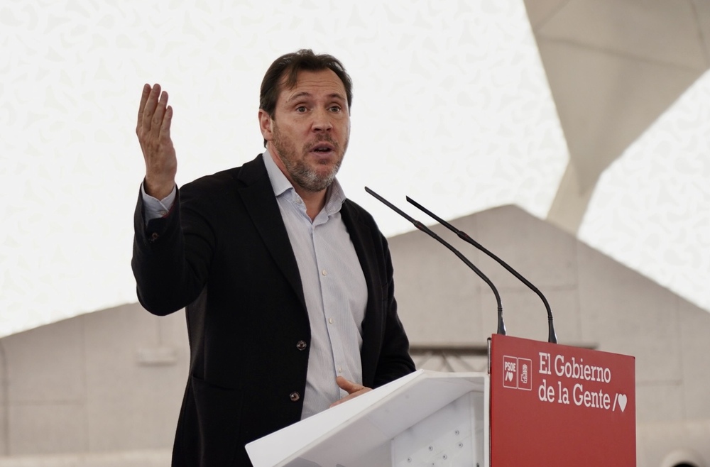 Pedro Sánchez arropa a los candidatos locales del PSOE  / ICAL