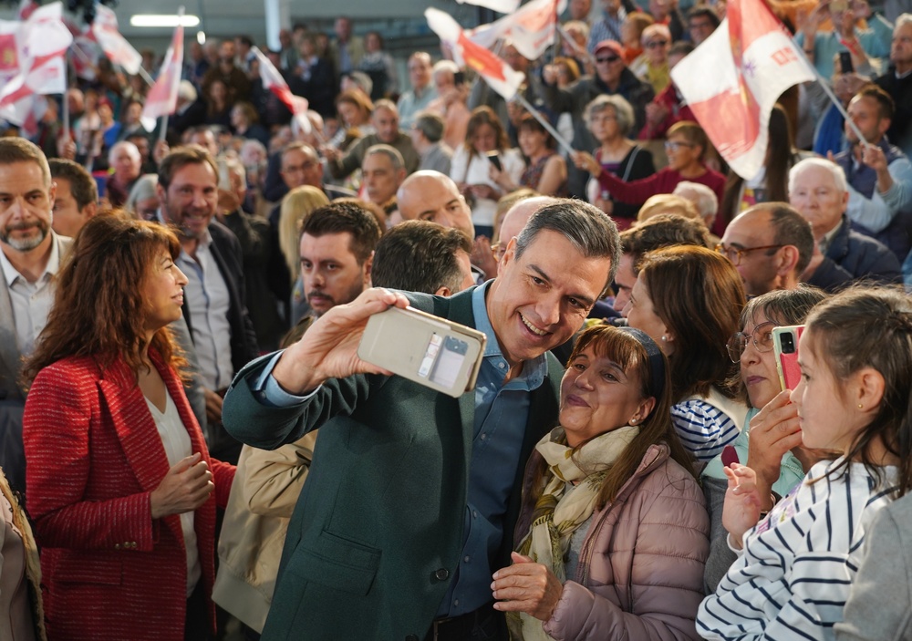 Pedro Sánchez, en un mitin electoral del PSOE en Valladolid.  / ICAL