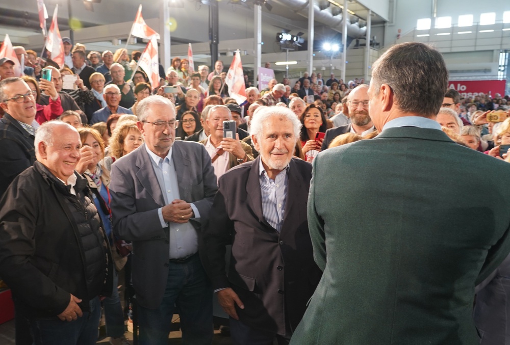 Pedro Sánchez, en un mitin electoral del PSOE en Valladolid.  / ICAL