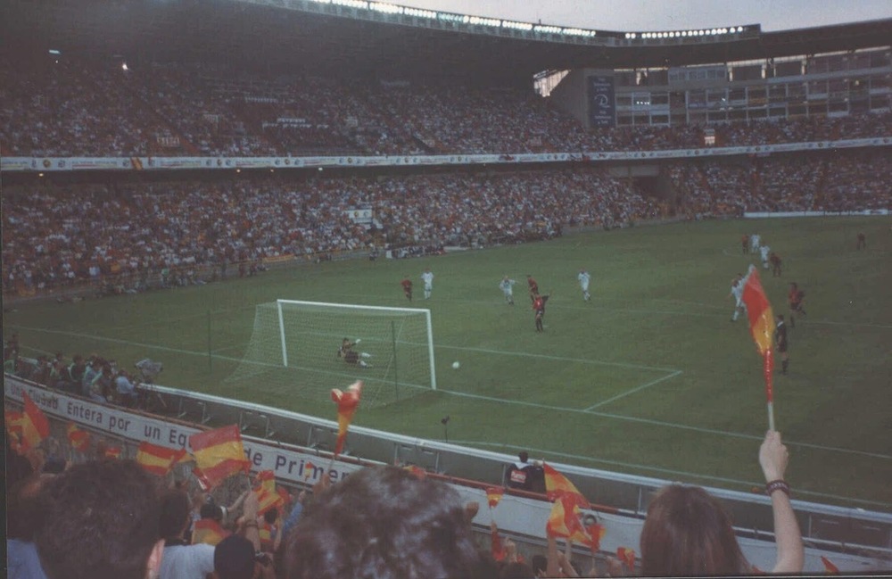 Imagen del gol de Fernando Hierro, de penalti, en el encuentro de la selección española ante la República Checa en el José Zorrilla en 1997.