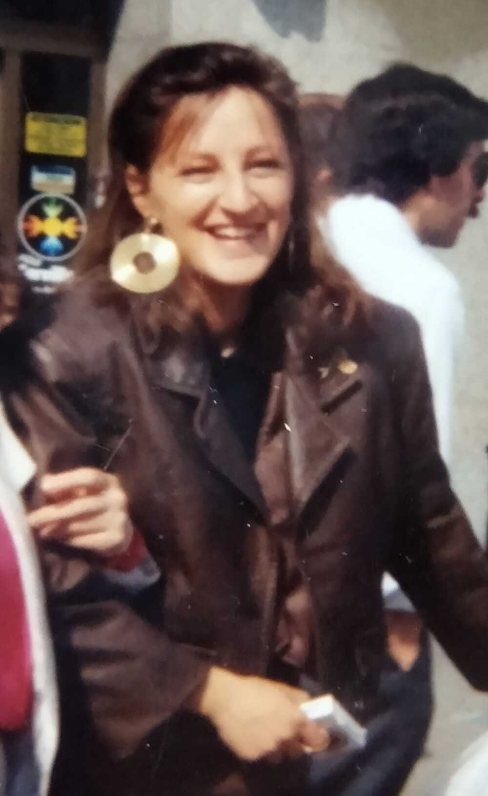 María Dolores Sánchez Moya, en una fotografía de un año antes de la desaparición, en la boda de su hermana Jesusa.