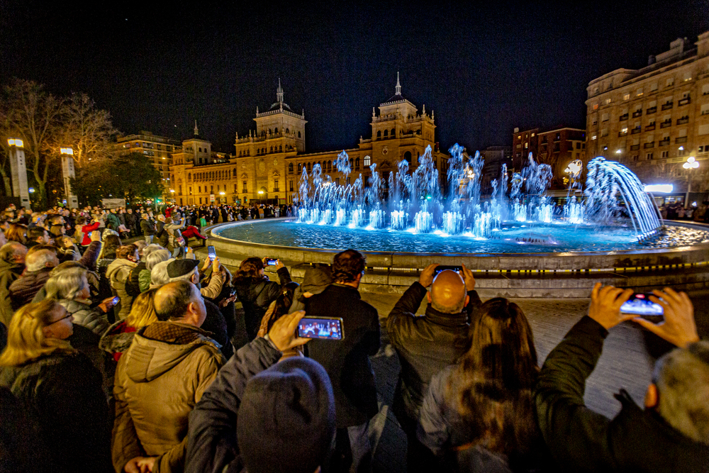 Inauguración de la remodelación de la Fuente de la Plaza Zorrilla de Valladolid  / JONATHAN TAJES