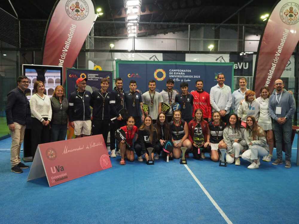 Imagen del podio del Campeonato de España de pádel universitario, celebrado en Valladolid.