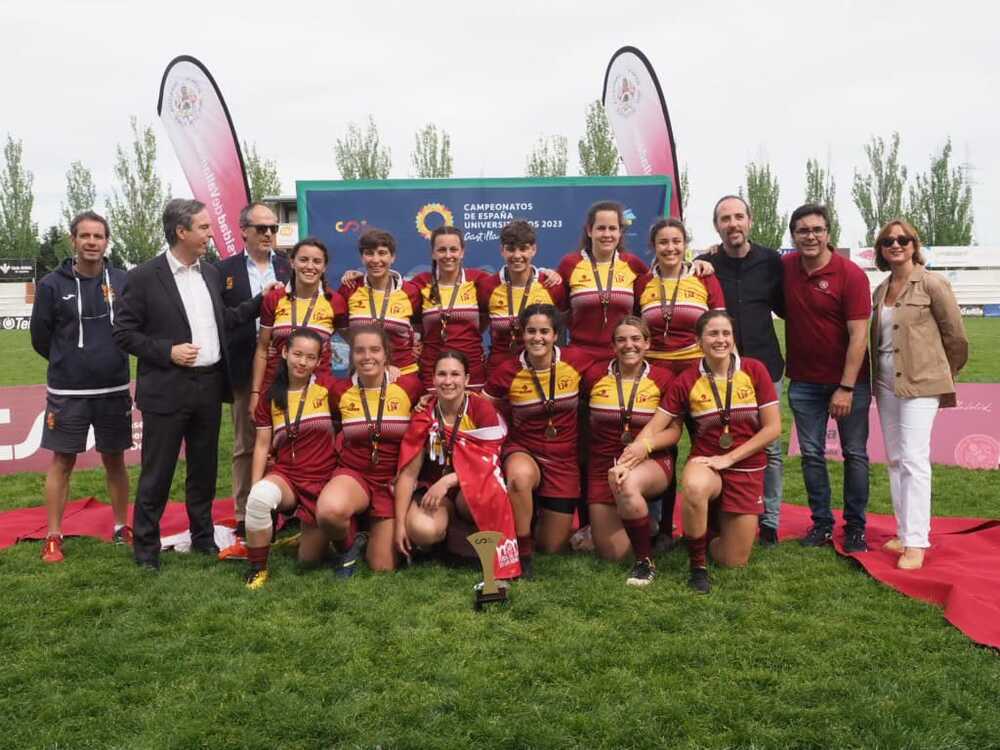 La Universidad de Sevilla, campeona de rugby 7 femenino universitario en Valladolid.