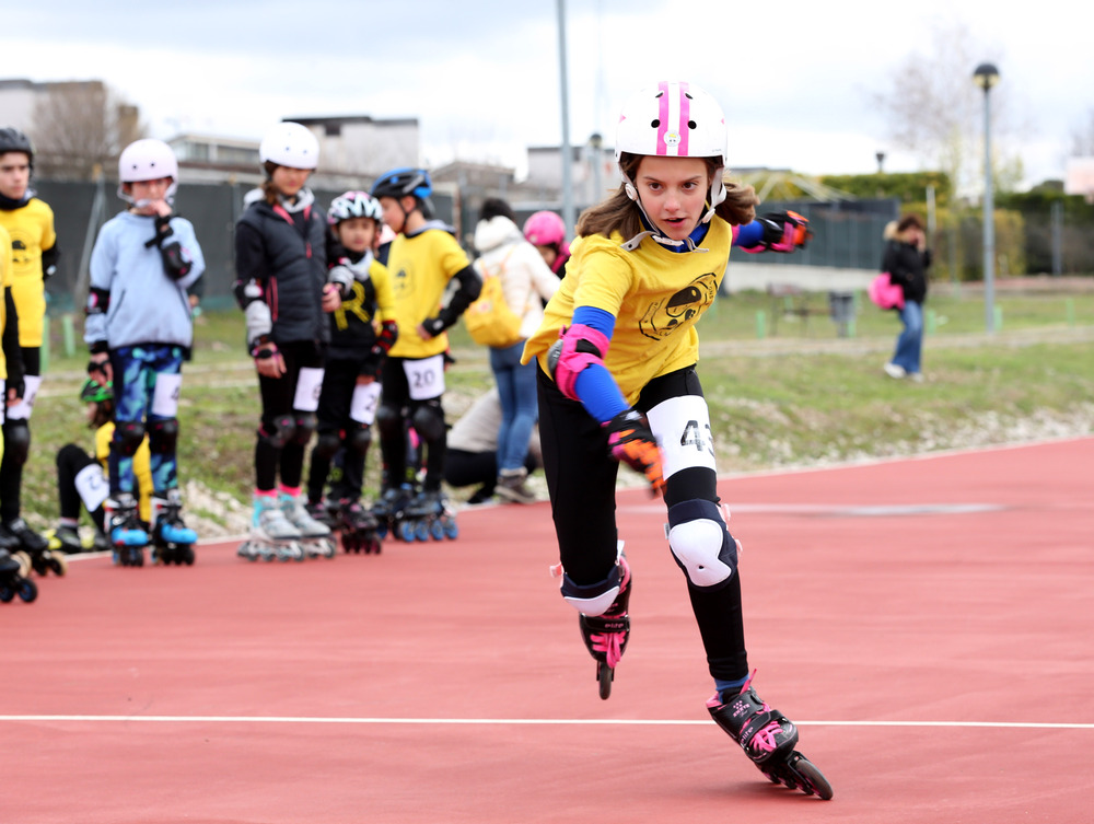 Imagen de la cuarta jornada de patinaje de velocidad de los Juegos Escolares de la Diputación.  / MONTSE.ALVAREZ