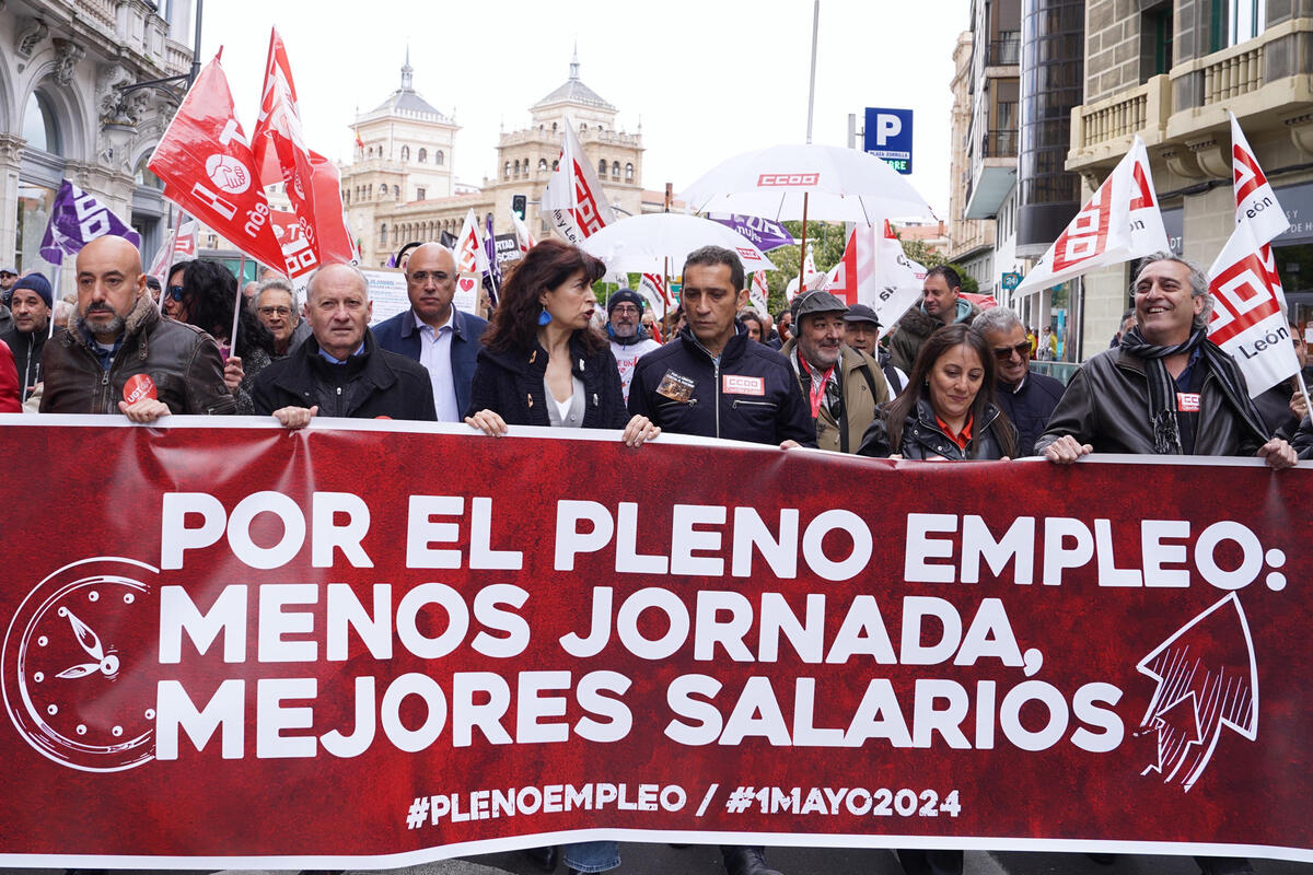 Manifestación del 1 de mayo en Valladolid.  / EFE