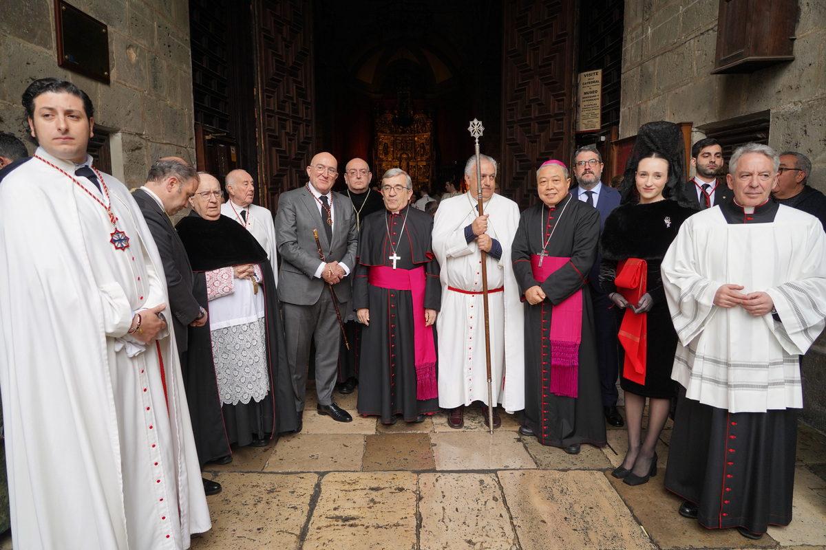 Sermón de las Siete Palabras, celebrado en la Catedral  / LETICIA PÉREZ (ICAL)