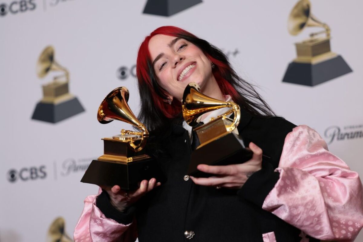 Billie Eilish ganadora del premio Canción del año y Mejor canción escrita en medio visual por 