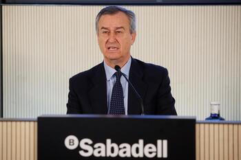Sabadell denuncia a BBVA ante la CNMV por vulnerar la ley