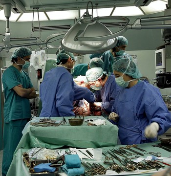 La Junta no prevé un segundo programa de trasplante cardiaco