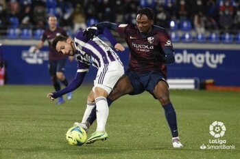 El Valladolid pierde tres puntos en un mal partido en Huesca