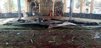 Al menos 80 muertos por un atentado a una mezquita afgana