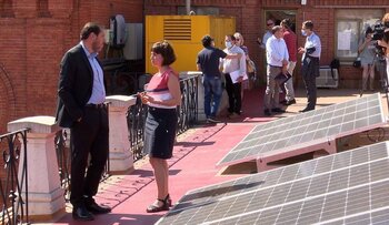 El Ayuntamiento fomenta la instalación de placas solares