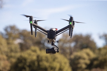 Detenido un vecino de Bilbao por estafa en la venta de un dron