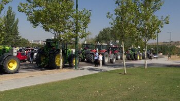 UCCL vuelve a la calle con una tractorada en Valladolid