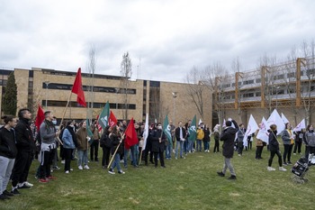 Los estudiantes rechazan en las calles la reforma educativa