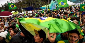 Partidarios de Bolsonaro piden un golpe militar contra Lula