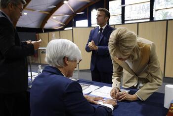 Baja participación en las elecciones legislativas francesas