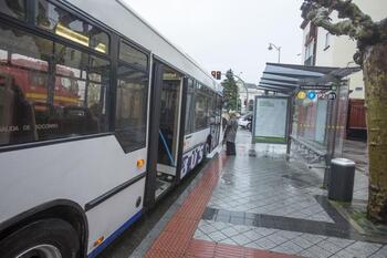 El Ayuntamiento bonificará el 30% del billete de autobús