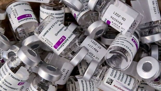 La EMA recomienda poner ya la cuarta vacuna a mayores de 60