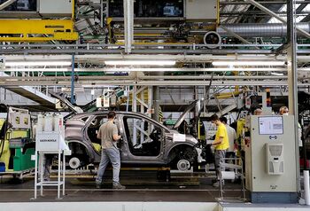 Renault parará su producción por falta de piezas