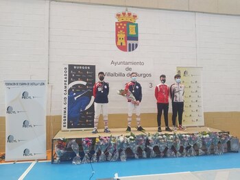 Siete medallas del VCE en el Torneo Regional de Villalbilla