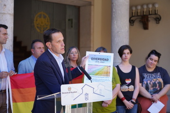 La Diputación muestra su apoyo al colectivo LGTBI