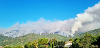 Avanza el fuego de Santa Cruz, que arrasa ya 1.000 hectáreas