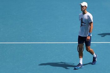 Australia investiga si Djokovic mintió al entrar al país