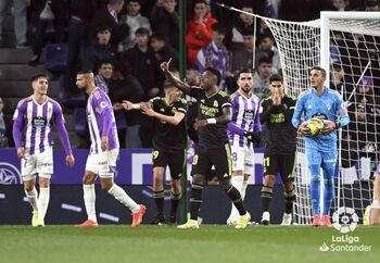 Un doblete de Benzema le da la victoria al Real Madrid (0-2)