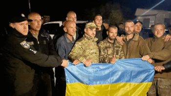 Ucrania y Rusia realizan el mayor intercambio de prisioneros