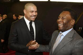 Pelé felicita a Ronaldo por el ascenso del Pucela
