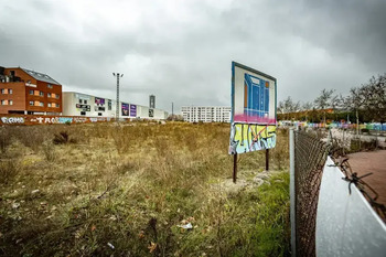 Los vecinos piden un estudio sobre el centro de refugiados